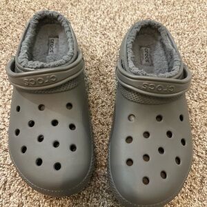 New- Mens Lined Crocs- Size 12